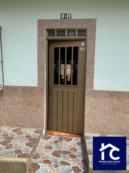 Casa Familiar con Aparta Estudio Independiente